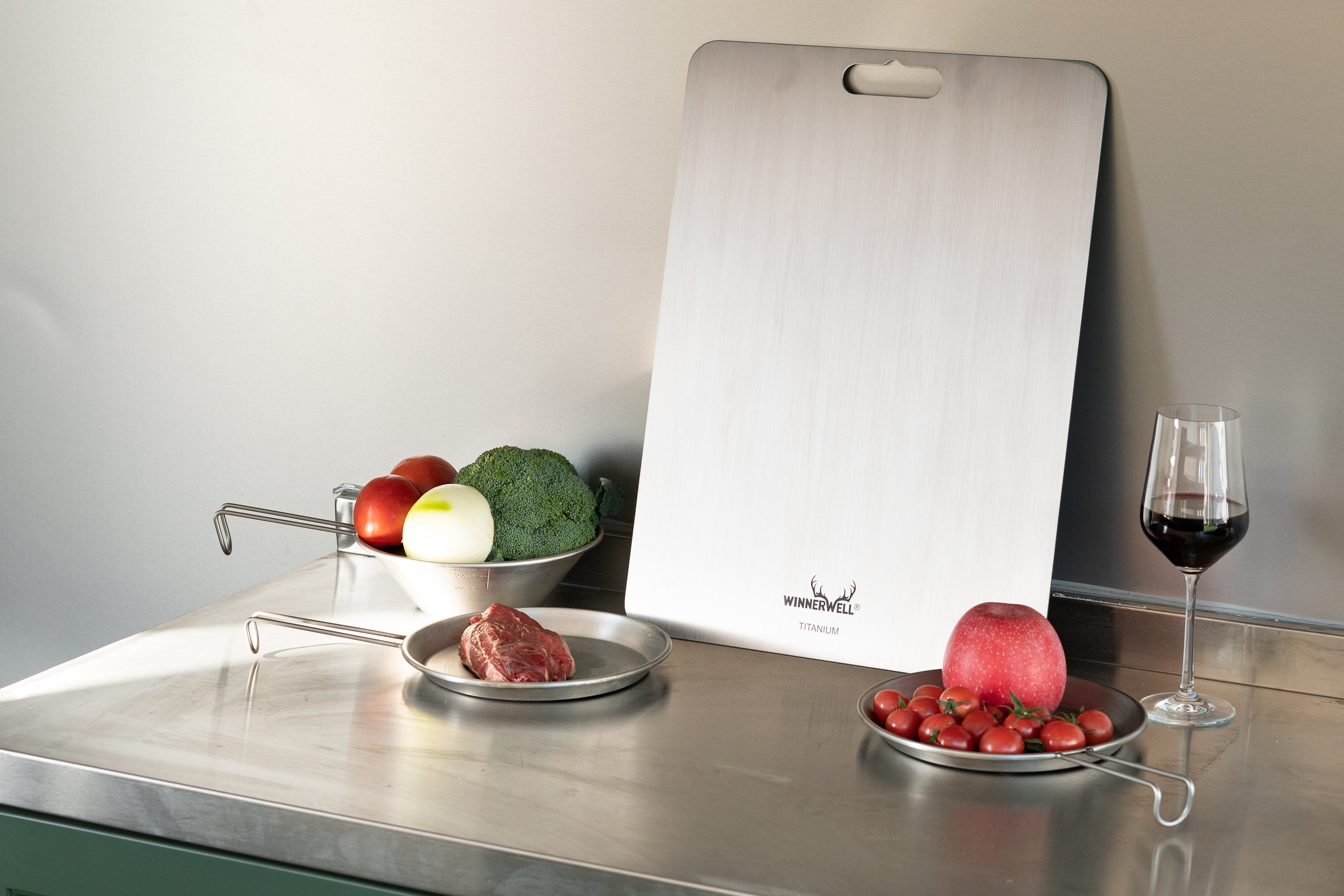 Why Use a Titanium Cutting Board?