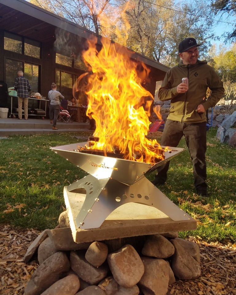 Winnerwell M-sized Flat Firepit Portable Fire Pit for Camping