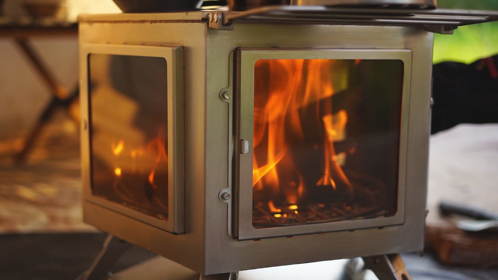 Winnerwell Pentagon Wood Stove with 5 Glass Windows for Backyard